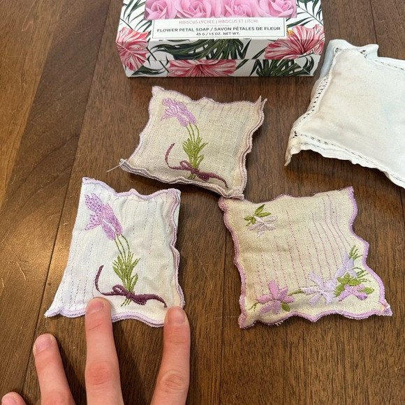 Fragrant Home Bundle - Lavender Sachets and Rose-Shaped Soap - Picture 4 of 4